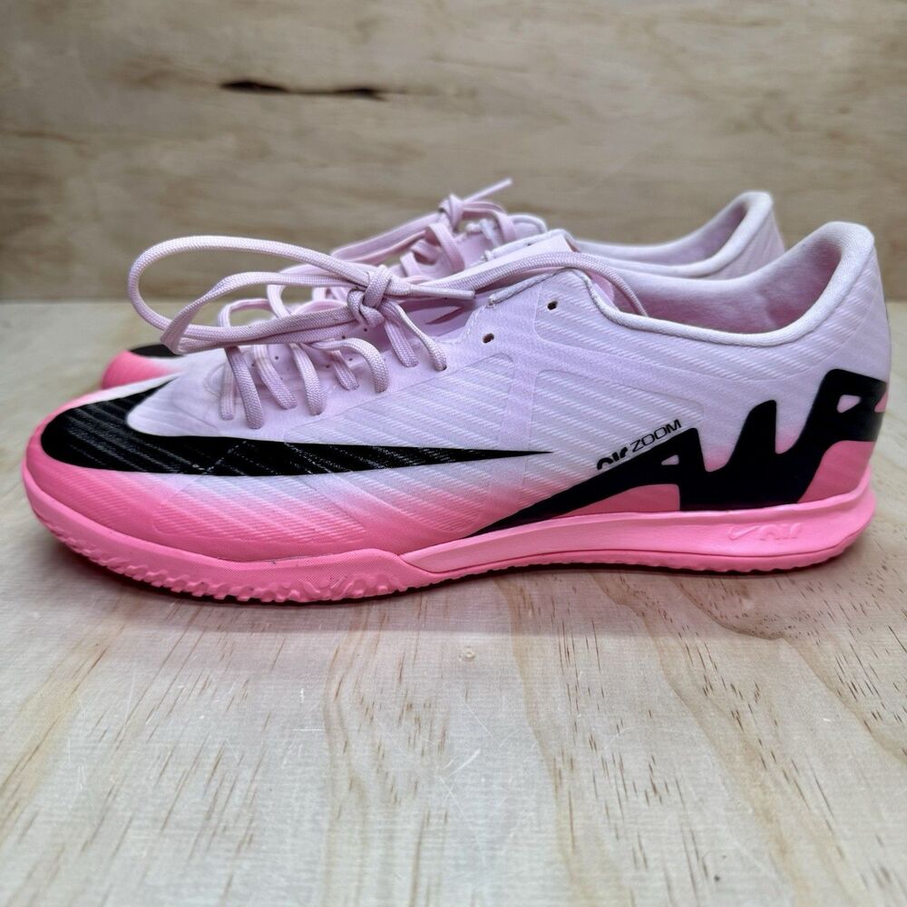 NEW Nike Mercurial Vapor 15 Academy IC Mens sz 9.5 Pink DJ5633-601